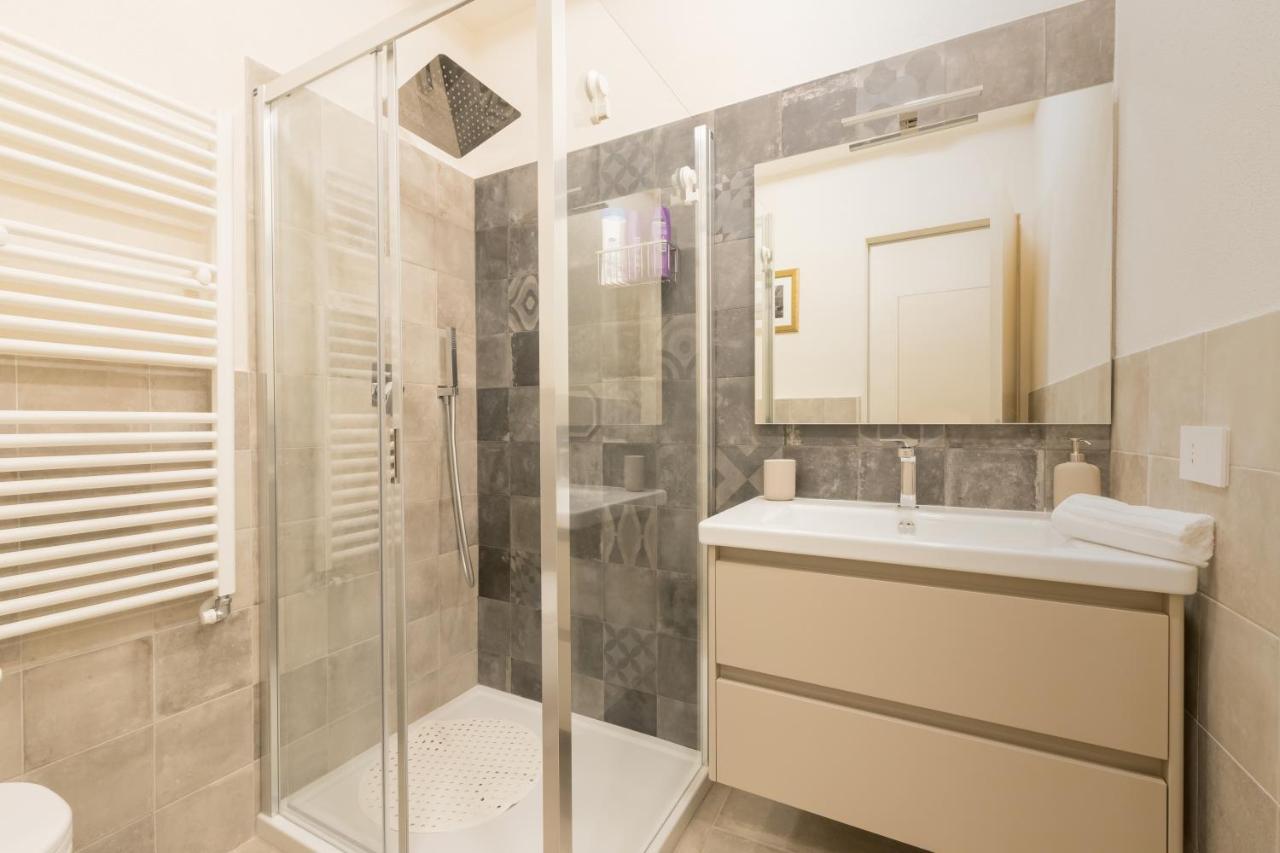 Al Caruggio Guest House Genoa Ngoại thất bức ảnh